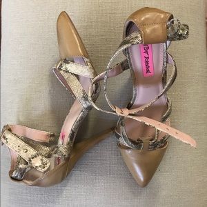 Betsy Johnson Heels